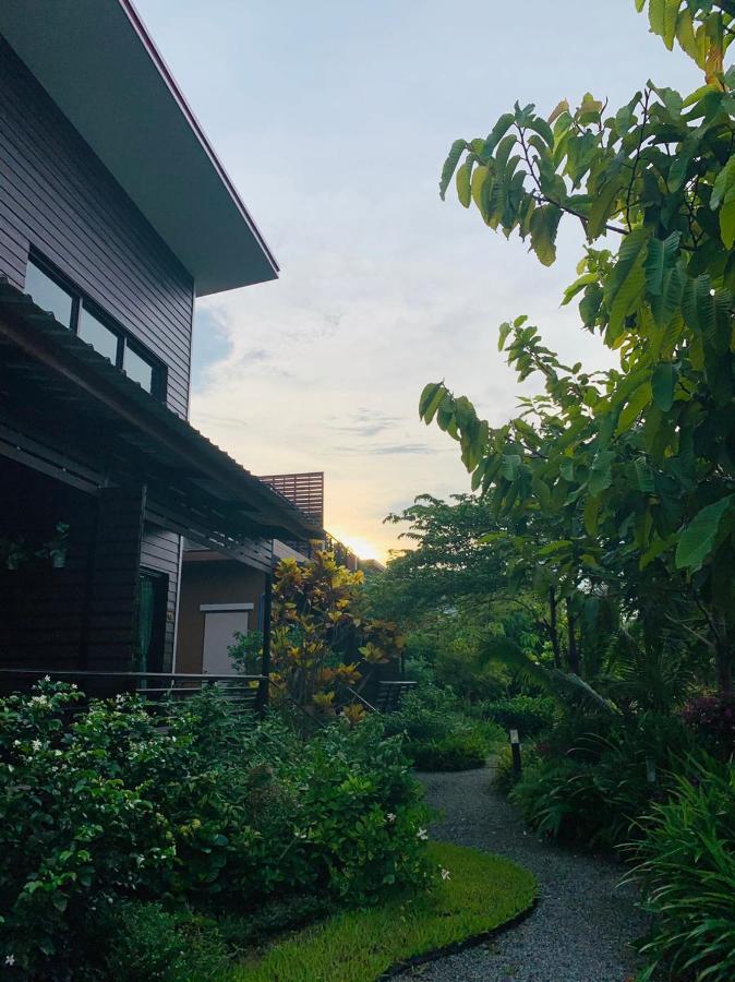 Baansuanklaiklungbangkrachao บ้านสวนใกล้กรุงบางกะเจ้า Phra Pradaeng Esterno foto